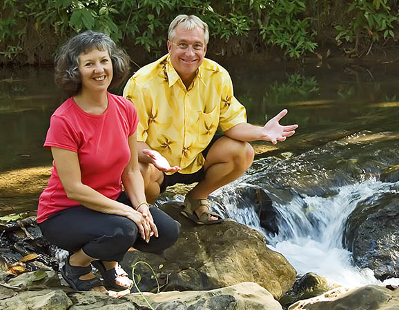 Akaisha and Billy at a Thai resort. Photo by Steve Kramer