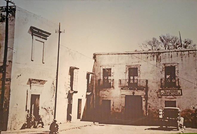 Old photo of the building before Cafe Rentoy was there, Puebla, Mexico