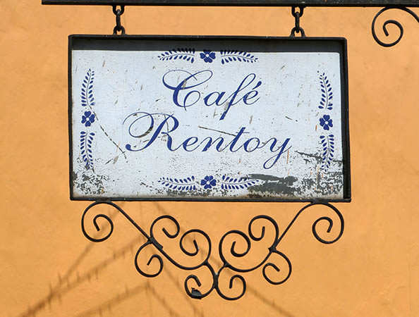 Cafe Rentoy sign, Puebla, Mexico