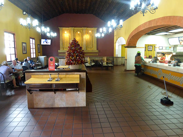 The first entrance room and order counter