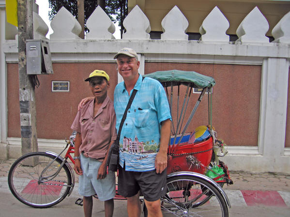 Billy and "Curtis" in front of the Jak-ka-ran. Chiang Mai, Thailand